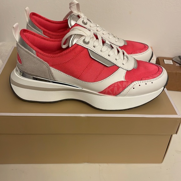 Michael Kors Women's Flynn Trainer Sneakers In Geran/Multi Size 8 M New in Box - Picture 2 of 5